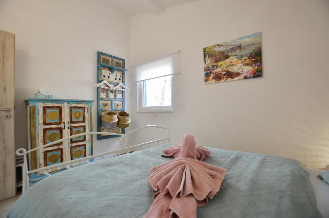 Bella Di Campo Villa Ровин Екстериор снимка