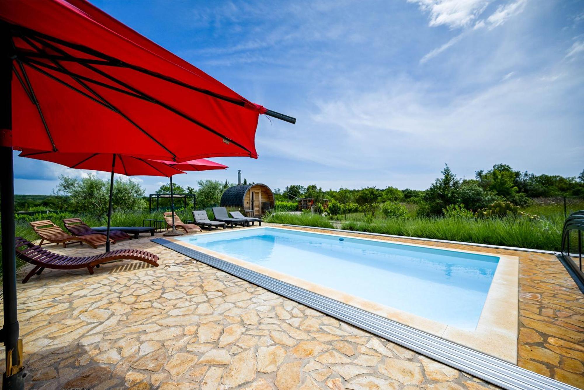 Bella Di Campo Villa Ровин Екстериор снимка