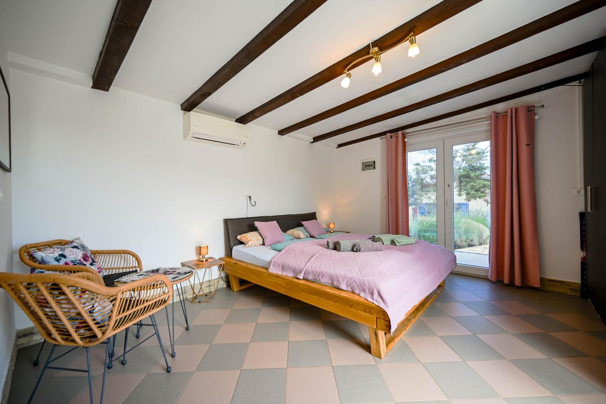Bella Di Campo Villa Ровин Екстериор снимка